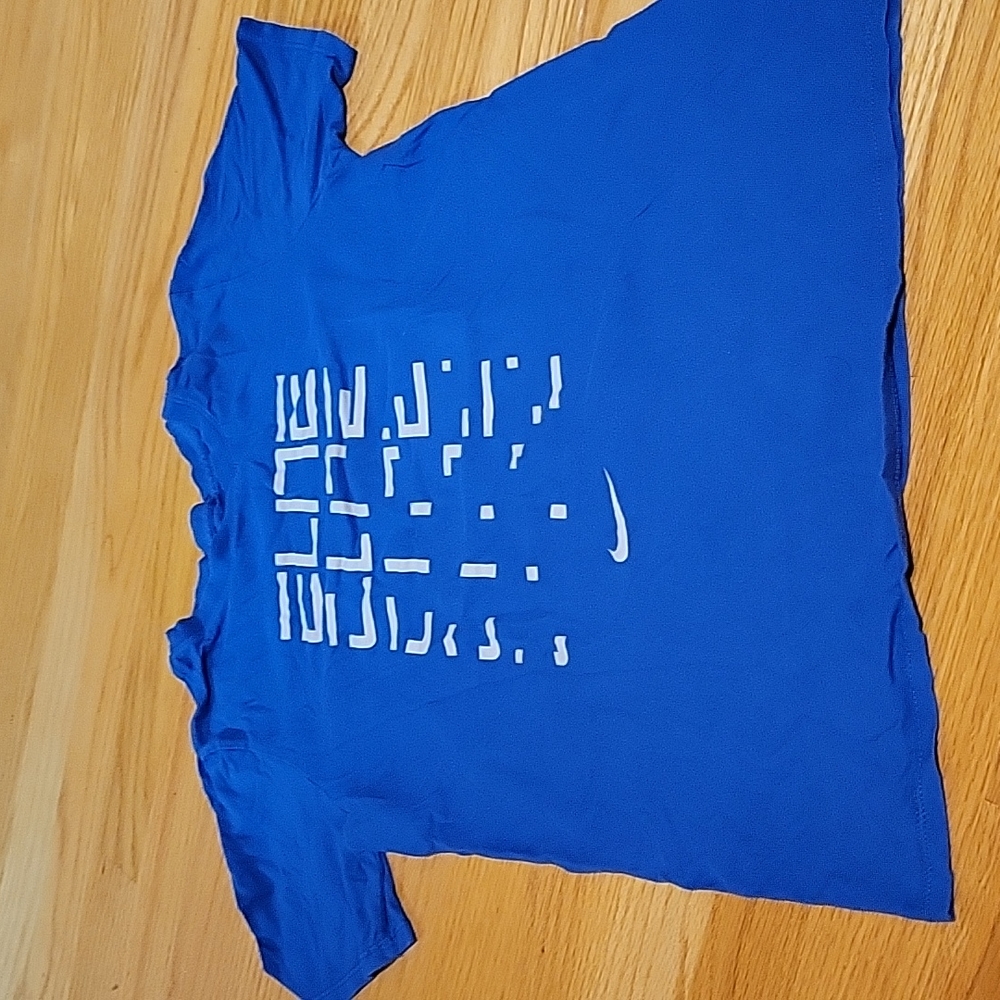 Youth size L Nike Elite t-shirt